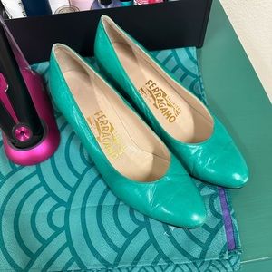 Salvatore Ferragamo turquoise leather heels